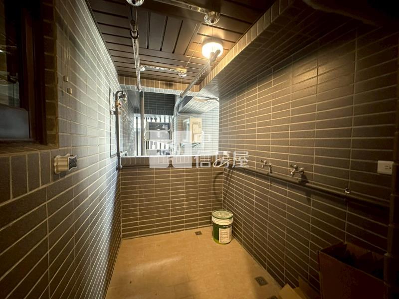 北區全新未住三房平車精裝戶房屋室內格局與周邊環境