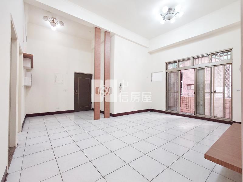 誠洲太平挑高三房房屋室內格局與周邊環境