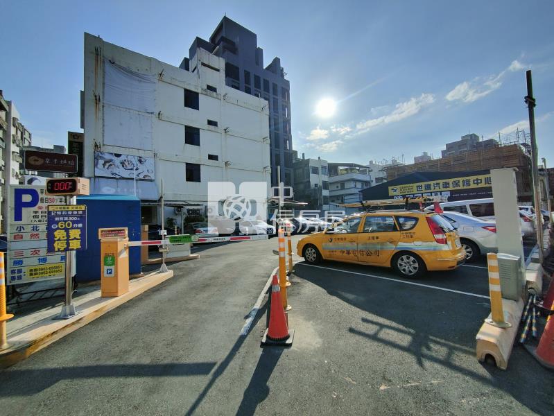 北平商圈低總3房捷運宅房屋室內格局與周邊環境