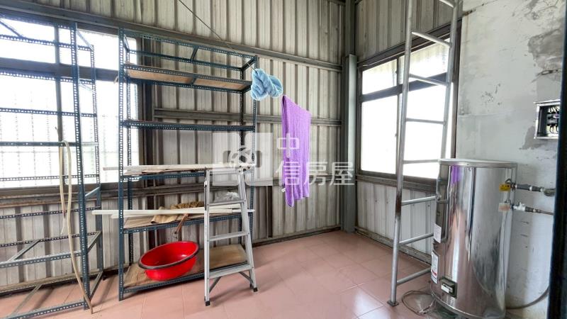 B3-3龍田好地點店面房屋室內格局與周邊環境