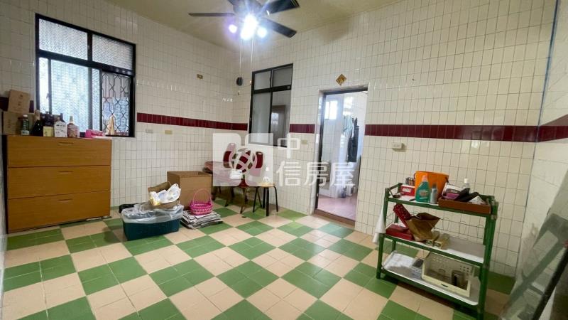 B3-3龍田好地點店面房屋室內格局與周邊環境