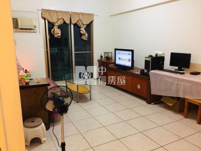 伊勢丹名人道大套房房屋室內格局與周邊環境