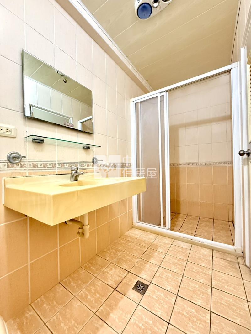 沙鹿弘光科技大學溫馨成家美墅房屋室內格局與周邊環境