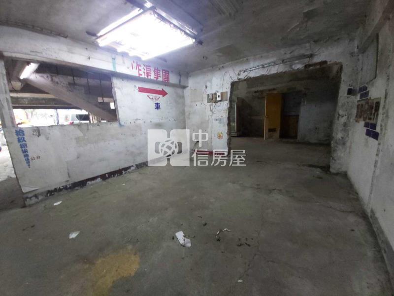 大溪市區稀有雙店面房屋室內格局與周邊環境