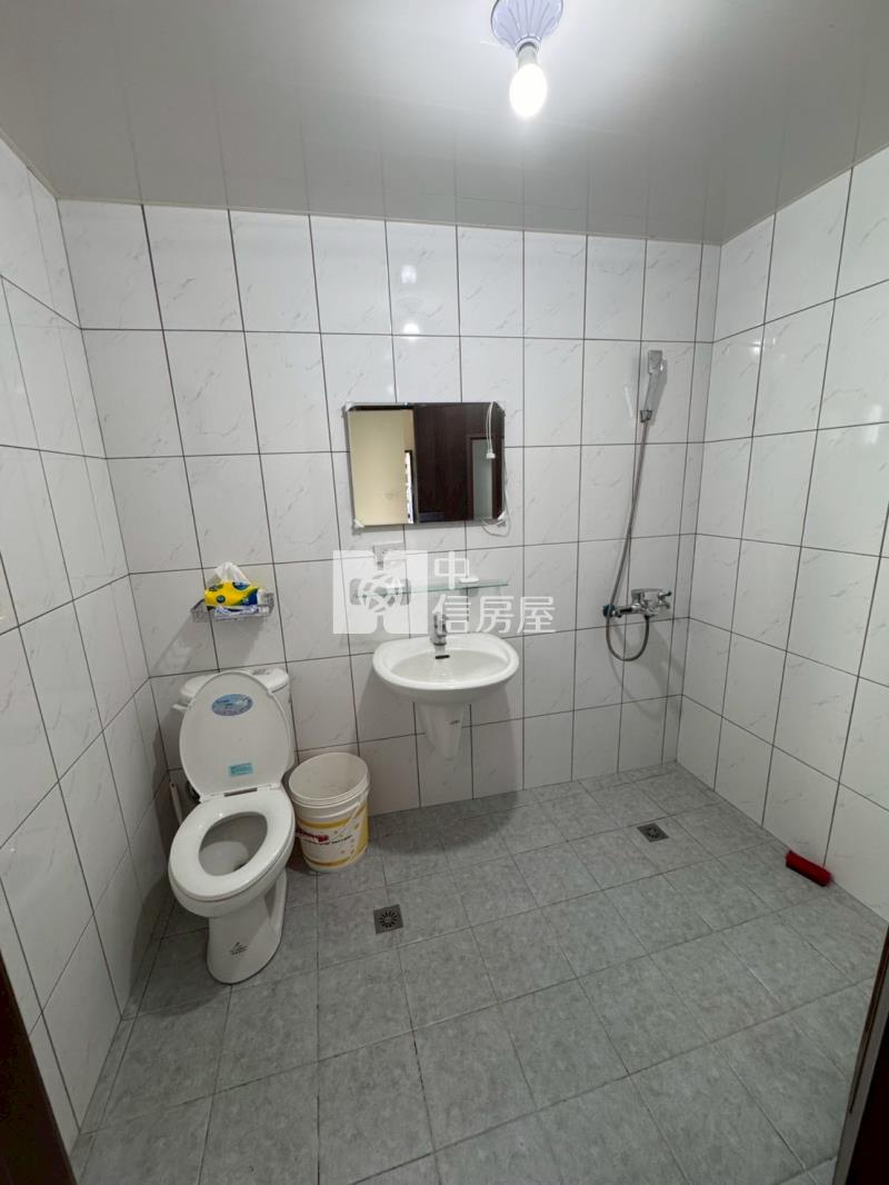 大灣透天厝房屋室內格局與周邊環境