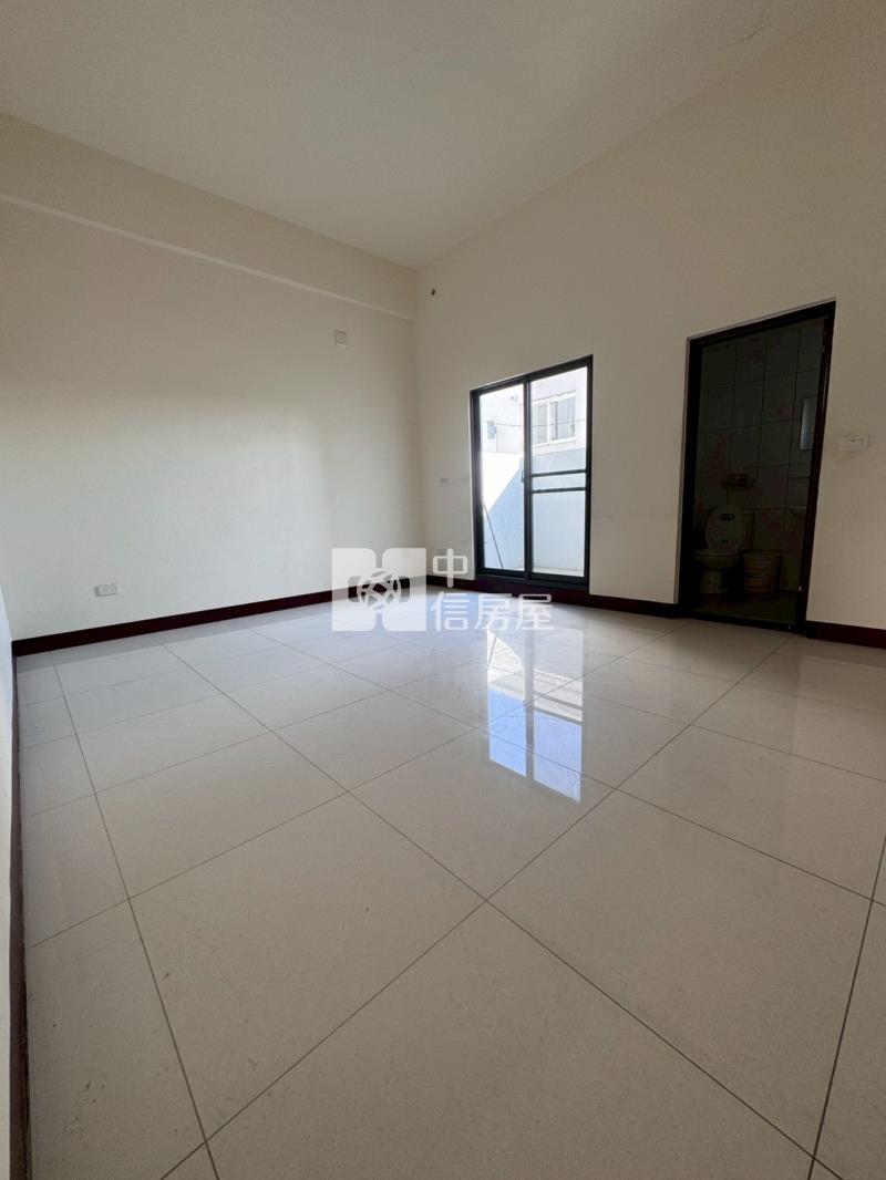 大灣透天厝房屋室內格局與周邊環境