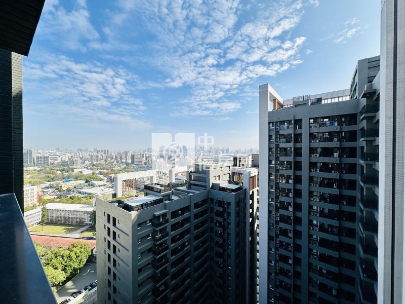 富宇世界花園全新高樓層2房平車房屋室內格局與周邊環境