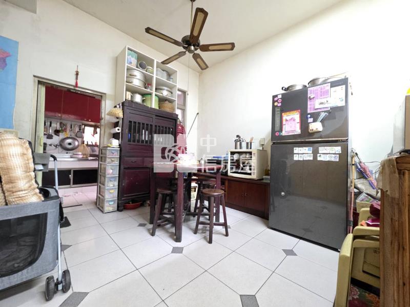 平南國中旁邊間透天房屋室內格局與周邊環境