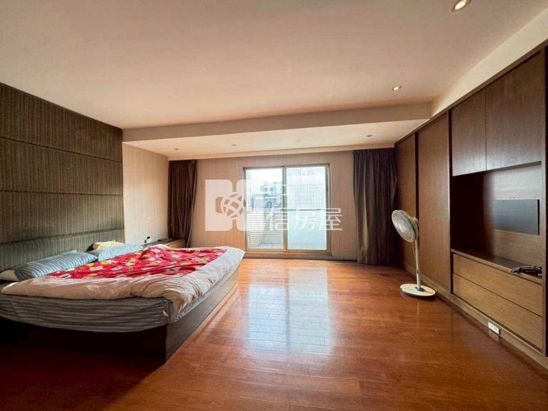 SOGO商圈【A21重劃區旁】大地坪庭院大別墅房屋室內格局與周邊環境