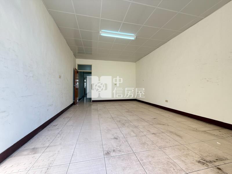 潭子中興路12米活路透天房屋室內格局與周邊環境