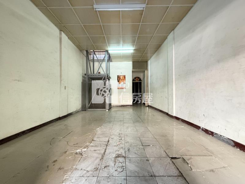 潭子中興路12米活路透天房屋室內格局與周邊環境