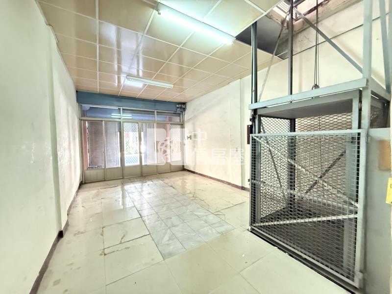 潭子中興路12米活路透天房屋室內格局與周邊環境