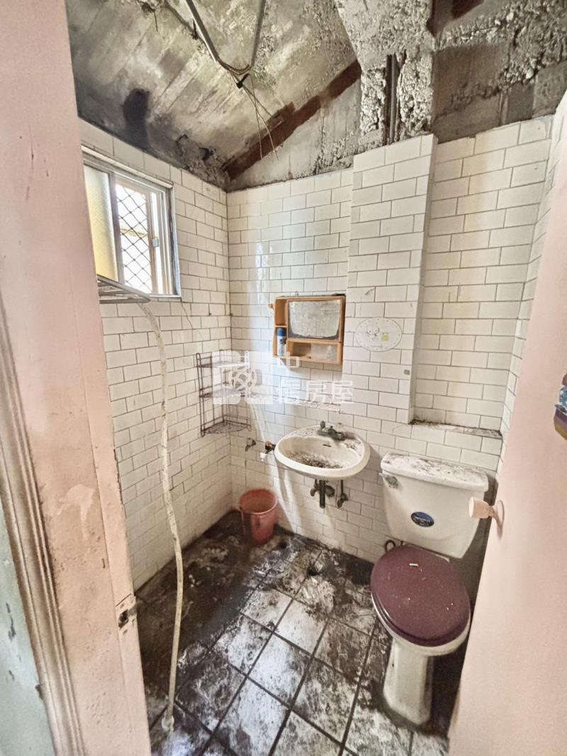 楊梅交流道.前後門臨路4.5米.可會車.大地坪大面寬透天房屋室內格局與周邊環境