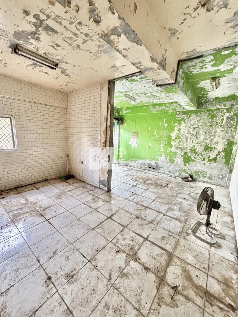 楊梅交流道.前後門臨路4.5米.可會車.大地坪大面寬透天房屋室內格局與周邊環境