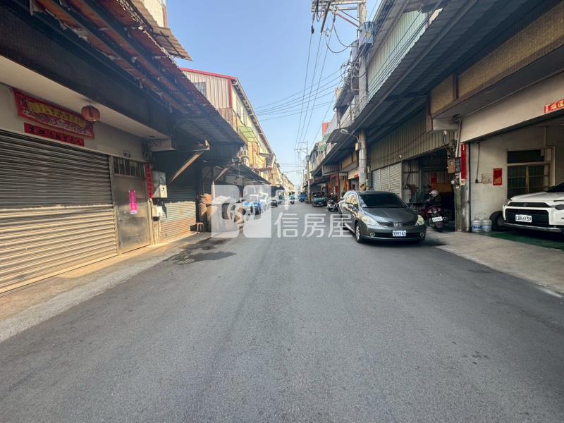 大里8米路大面寬三照廠房房屋室內格局與周邊環境