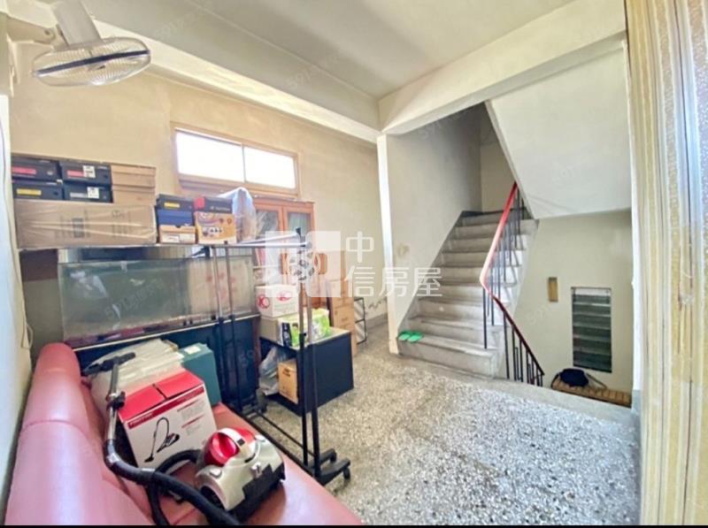 大里8米路大面寬三照廠房房屋室內格局與周邊環境