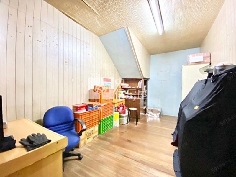 大里8米路大面寬三照廠房房屋室內格局與周邊環境