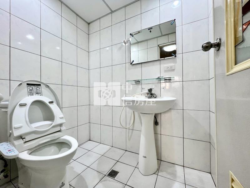 太原車站旁永聚一生大三房機上車位房屋室內格局與周邊環境