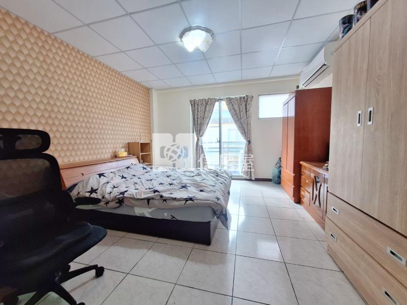 百年大鎮雙車位美墅房屋室內格局與周邊環境