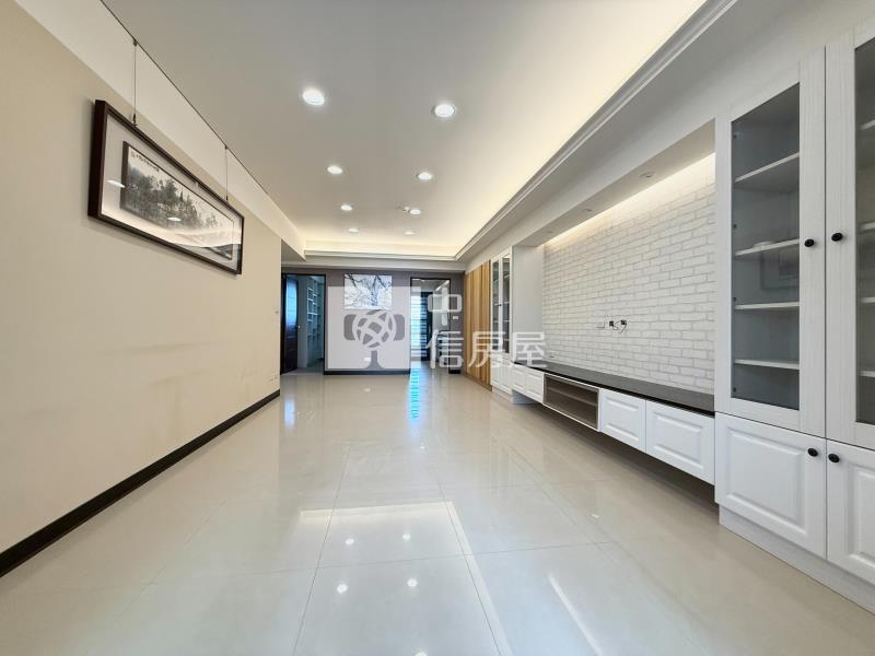 葳格高中文華硯精美裝潢三房平車房屋室內格局與周邊環境