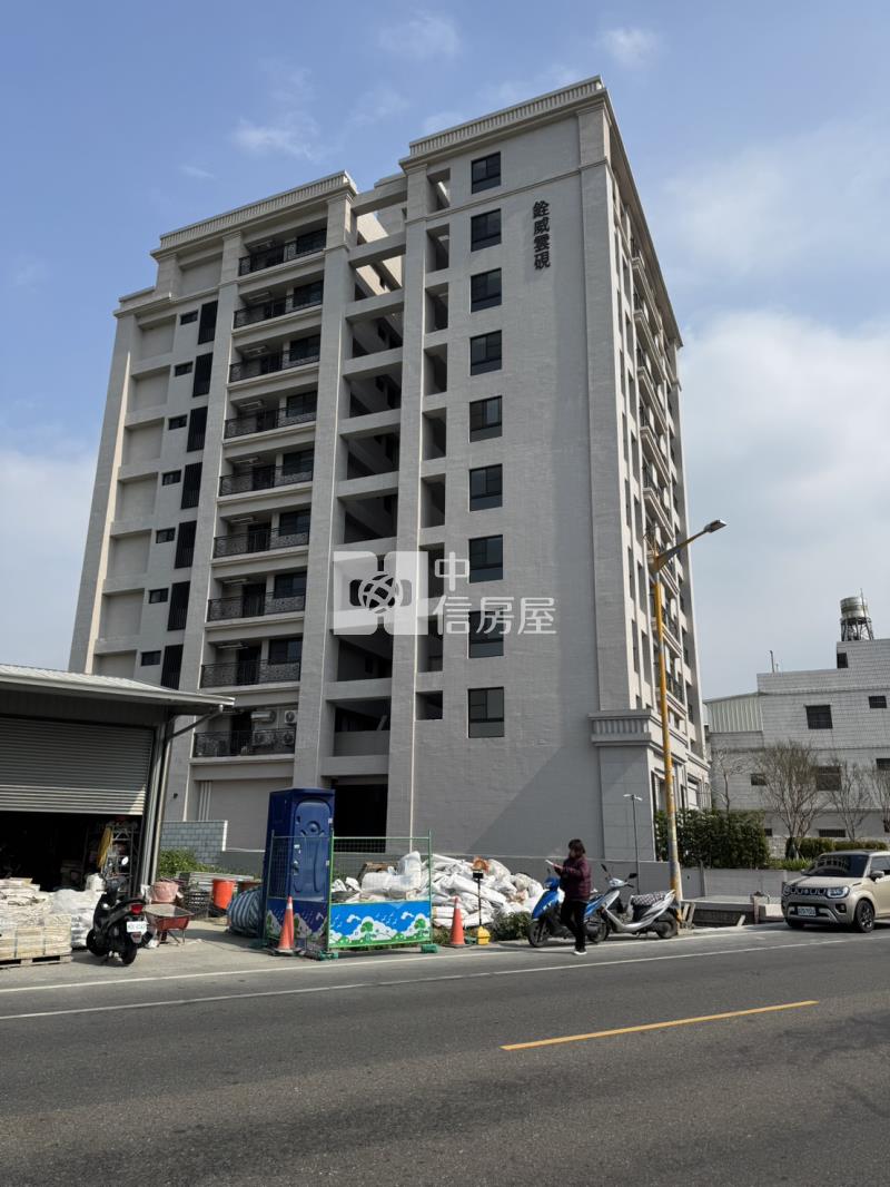 斗六鎮南全新二房車位華廈房屋室內格局與周邊環境