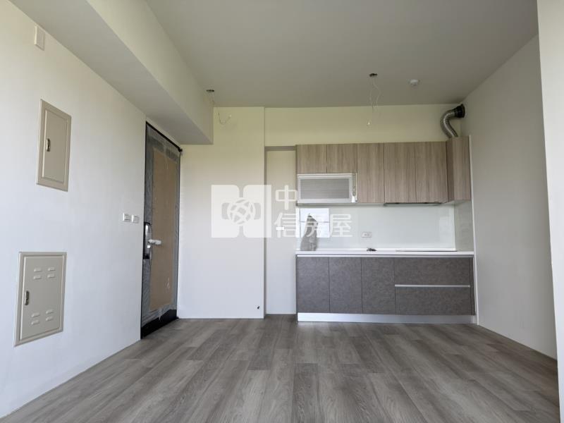 斗六鎮南全新二房車位華廈房屋室內格局與周邊環境