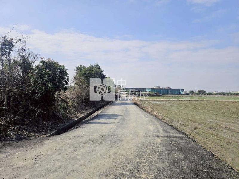 官田都內雙面臨路△1分7美農地房屋室內格局與周邊環境