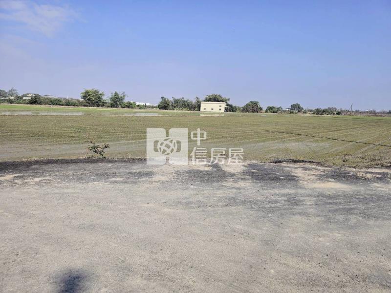 官田都內雙面臨路△1分7美農地房屋室內格局與周邊環境