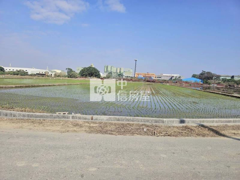 官田二鎮1甲多都內美農地房屋室內格局與周邊環境