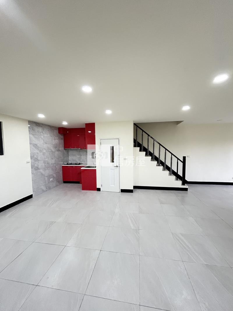 平鎮金陵路精美透天房屋室內格局與周邊環境