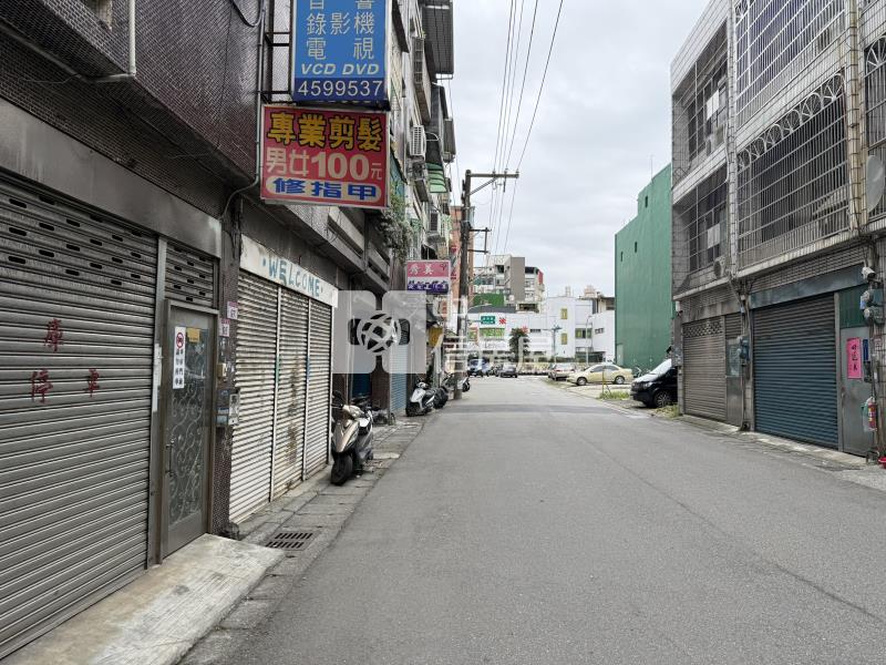 近中壢火車站四套房店面房屋室內格局與周邊環境