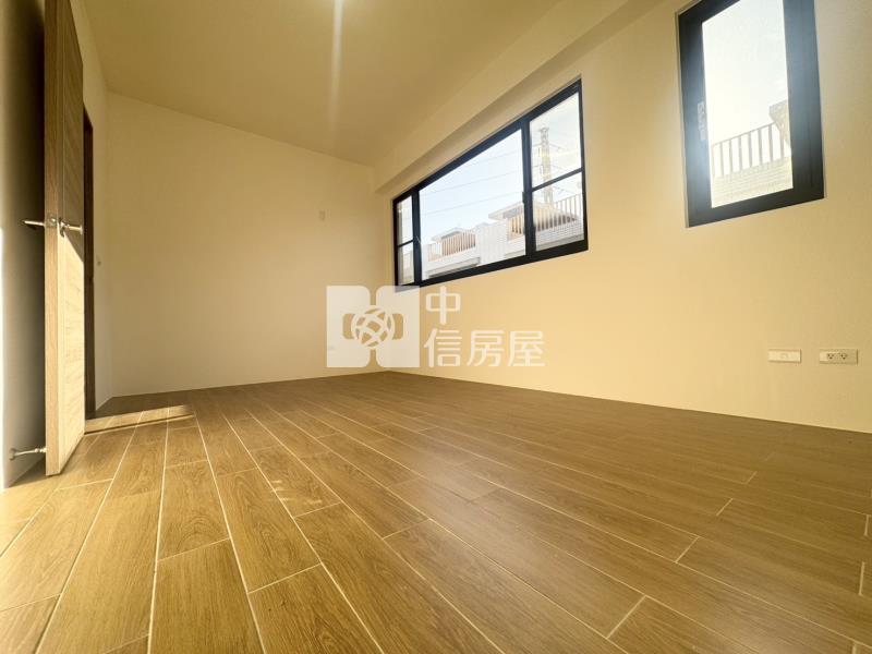 楊梅四季逸墅全新雙車位別墅房屋室內格局與周邊環境