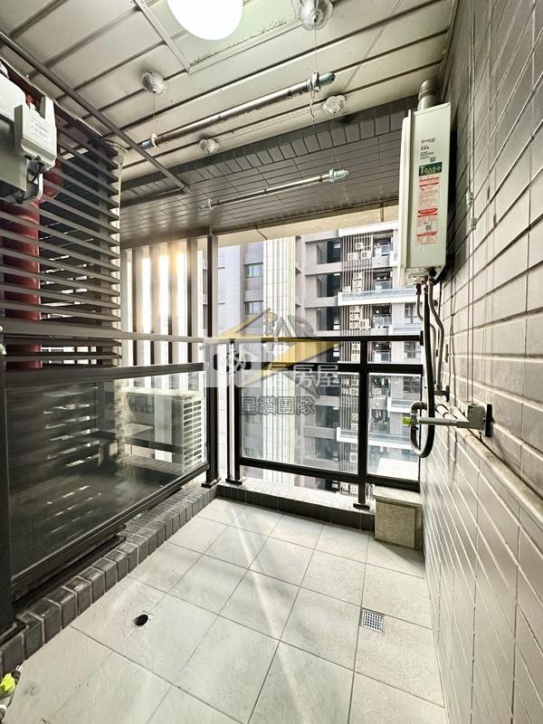 【星鑽】A19國峰苑百萬裝潢3房B1車位房屋室內格局與周邊環境