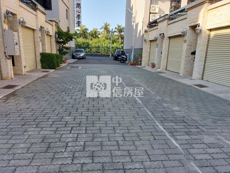 海佃路四段裝潢典雅美車墅房屋室內格局與周邊環境