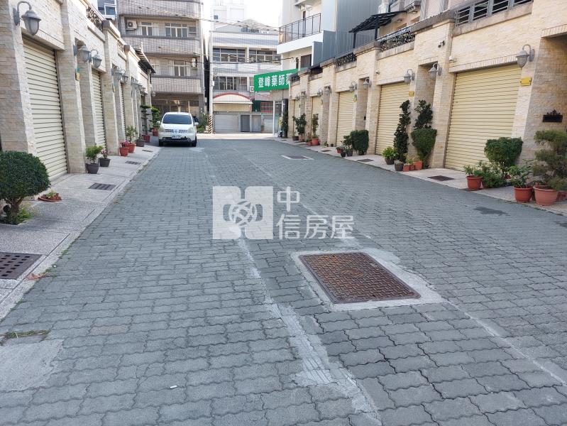 海佃路四段裝潢典雅美車墅房屋室內格局與周邊環境