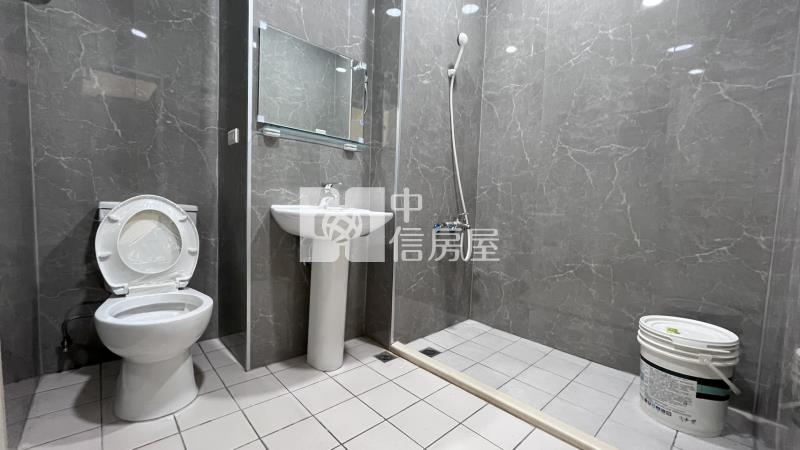 桃園後火車站3+1房車房屋室內格局與周邊環境