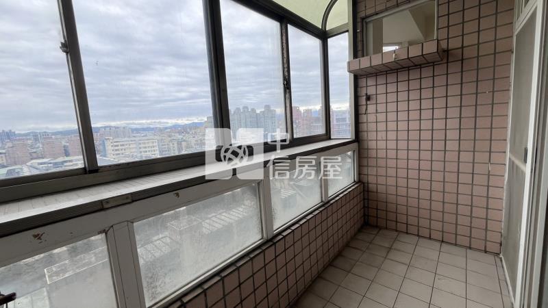 桃園後火車站3+1房車房屋室內格局與周邊環境