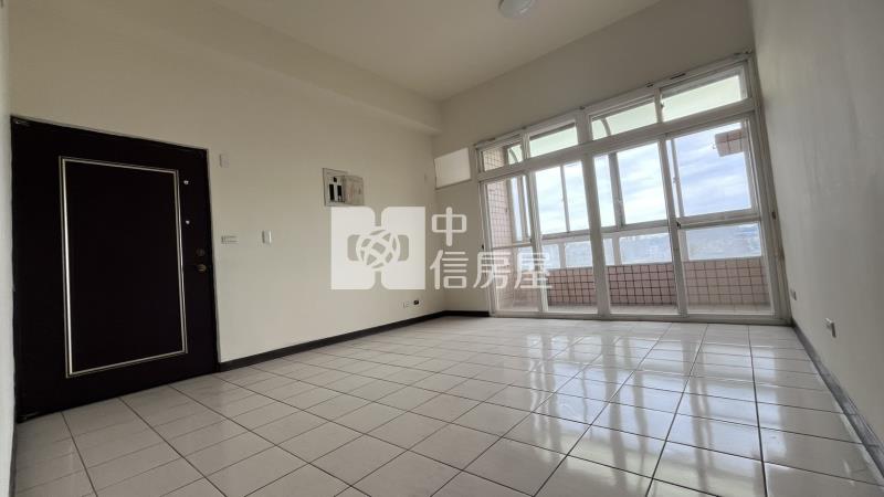 桃園後火車站3+1房車房屋室內格局與周邊環境