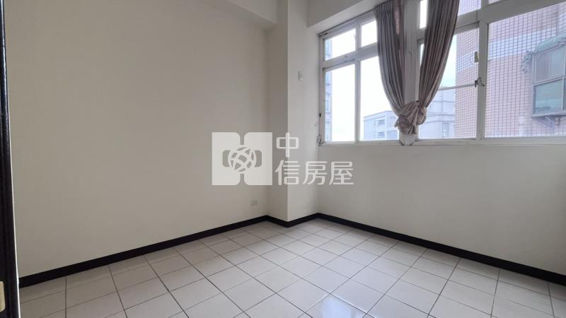 桃園後火車站3+1房車房屋室內格局與周邊環境