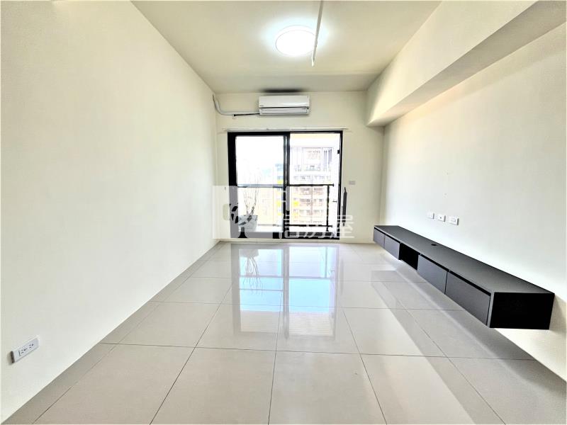 鴻邑璞臻視野三房平車房屋室內格局與周邊環境