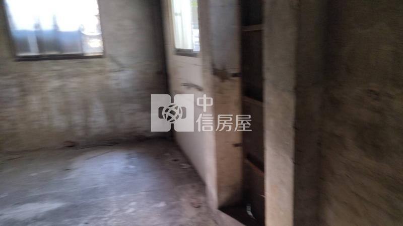 海環街邊間透天房屋室內格局與周邊環境