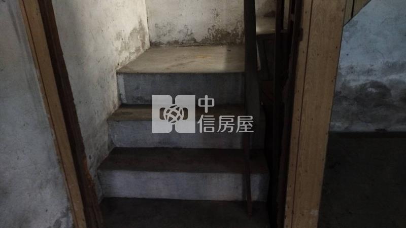 海環街邊間透天房屋室內格局與周邊環境