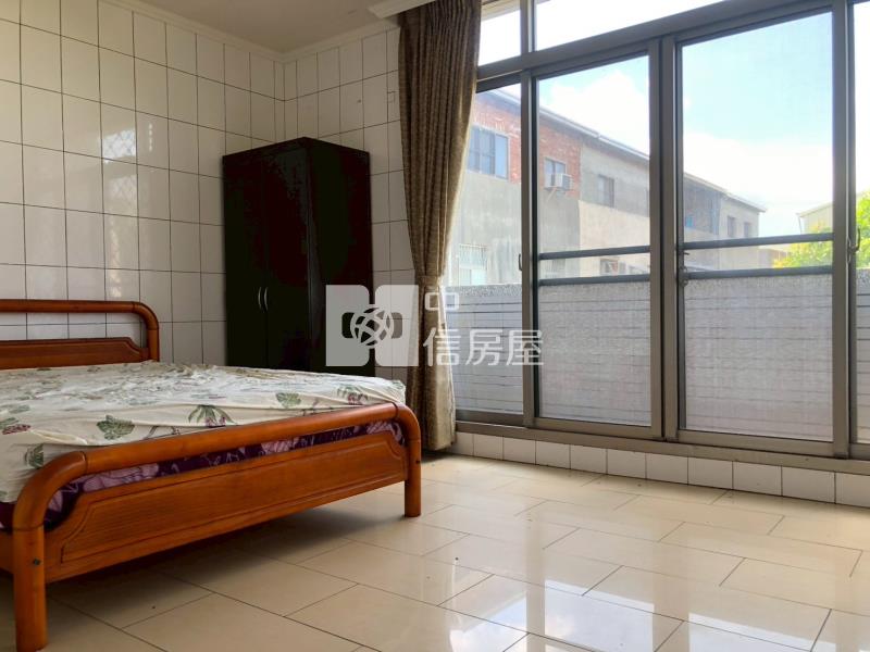 西平路大面寬優質透天房屋室內格局與周邊環境