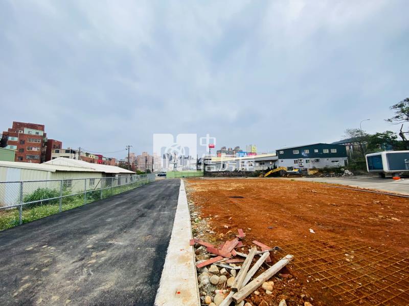 楊梅交流道農地B區送(廠房興建中)房屋室內格局與周邊環境