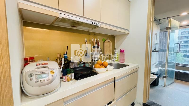 近轉運站裸泉兩房兩衛溫泉湯宅房屋室內格局與周邊環境