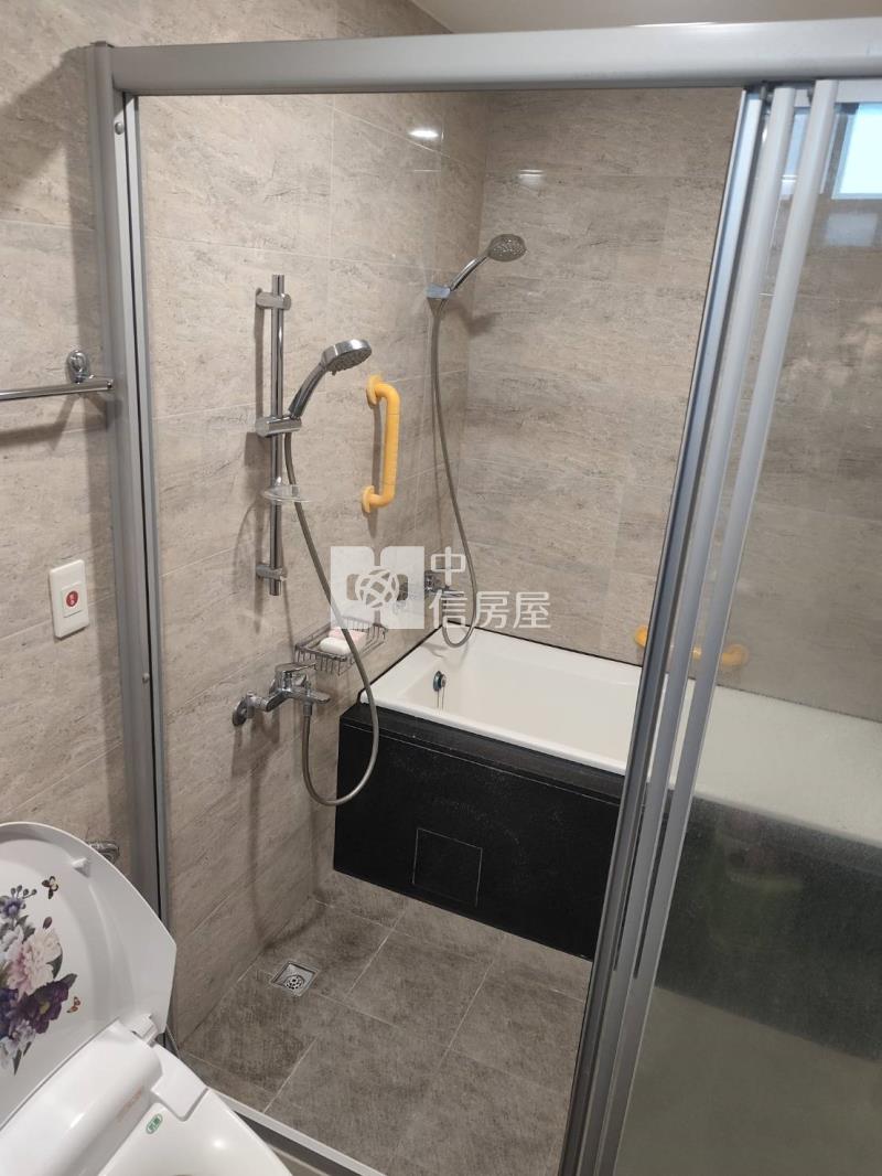 新光特區~大四房雙主臥平車高樓視野戶房屋室內格局與周邊環境