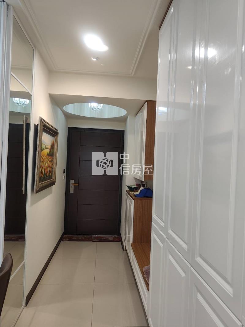 新光特區~大四房雙主臥平車高樓視野戶房屋室內格局與周邊環境