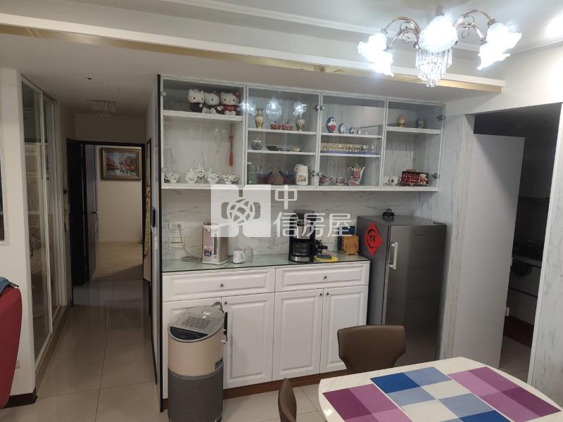 新光特區~大四房雙主臥平車高樓視野戶房屋室內格局與周邊環境