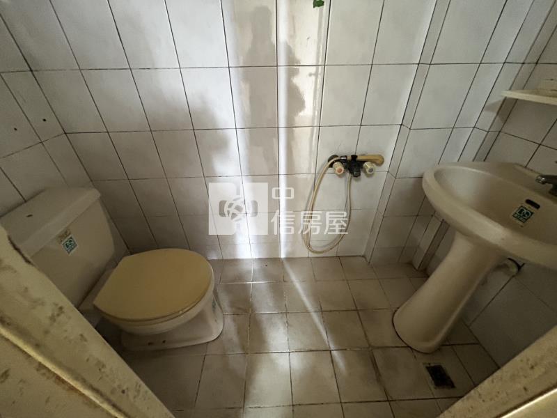 安南十二佃超大空間孝親車墅房屋室內格局與周邊環境