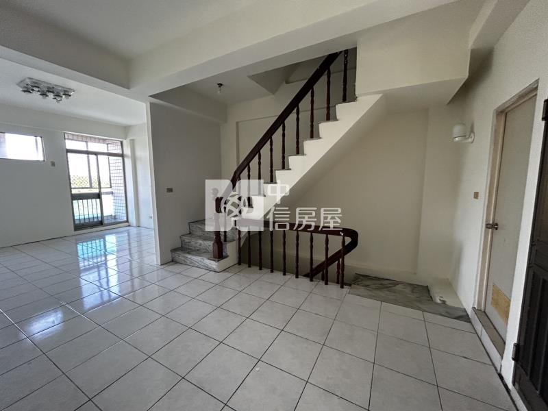 安南十二佃超大空間孝親車墅房屋室內格局與周邊環境